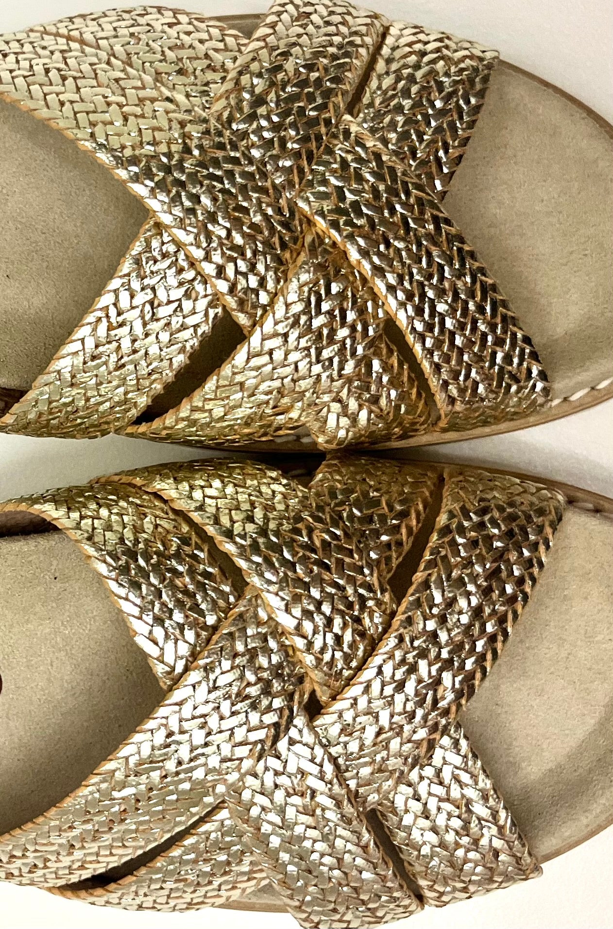 Anatomic braided Bronze