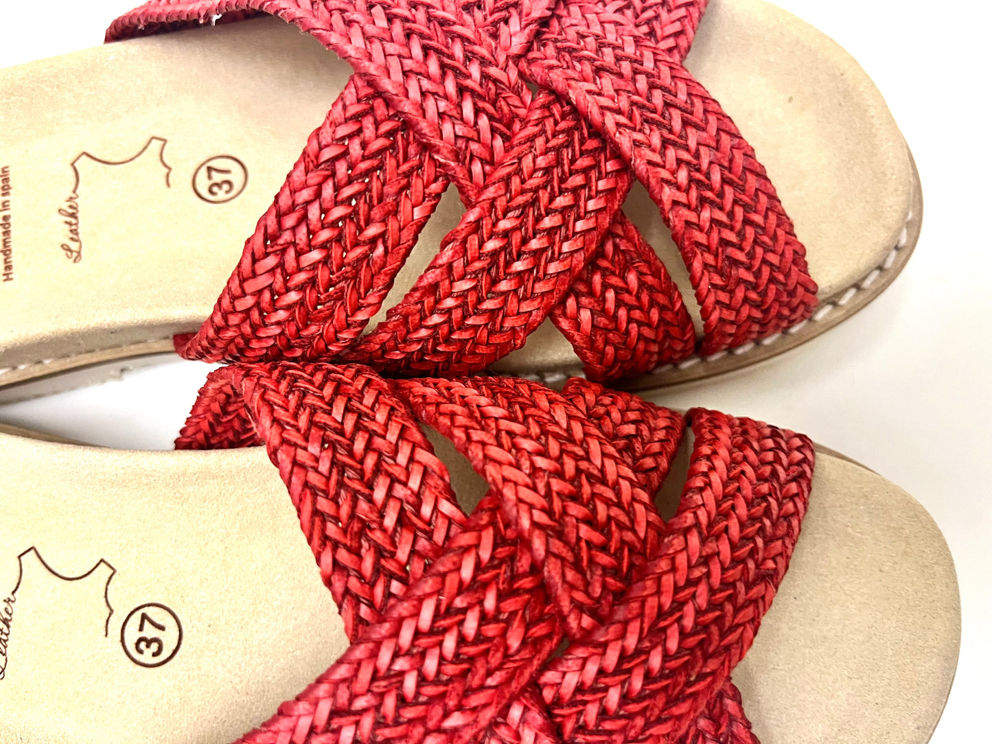 Anatomic braided Red