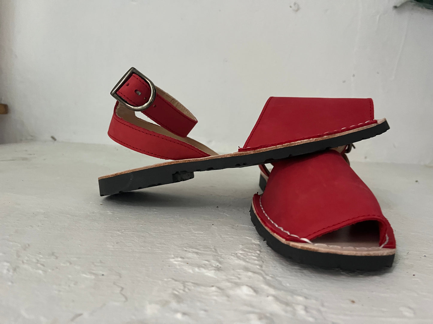 The Strap. Red