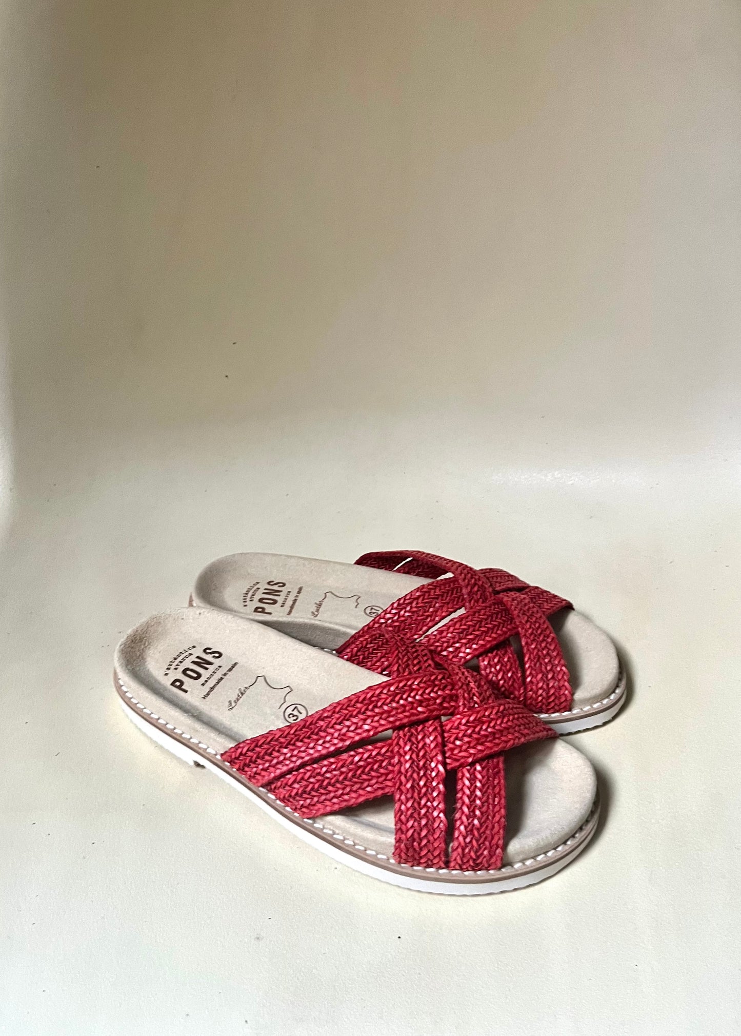 Anatomic braided Red