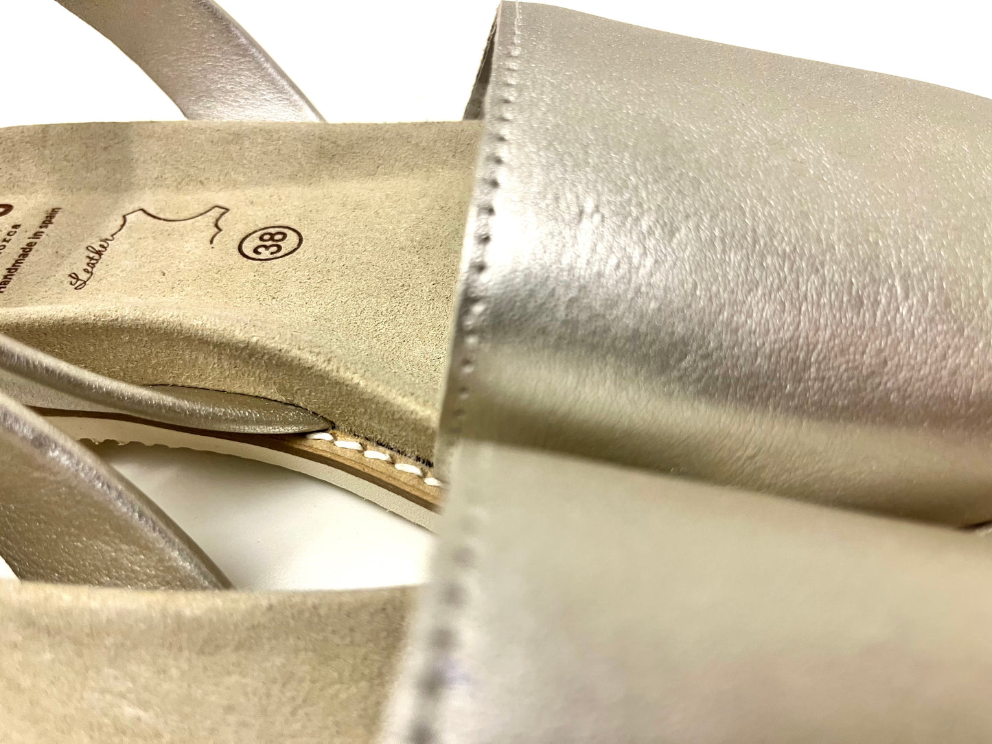 The Classic. Anatomic. Platinum