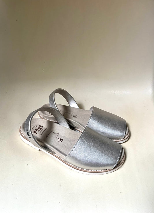 The Classic. Anatomic. Platinum