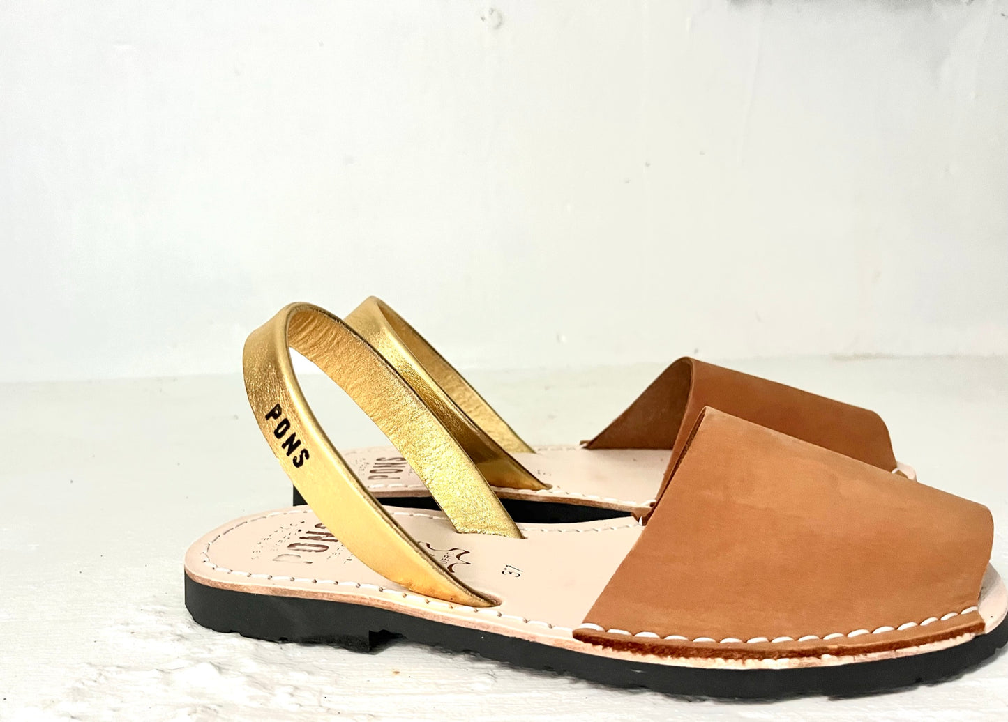 The Classic Camel and Gold